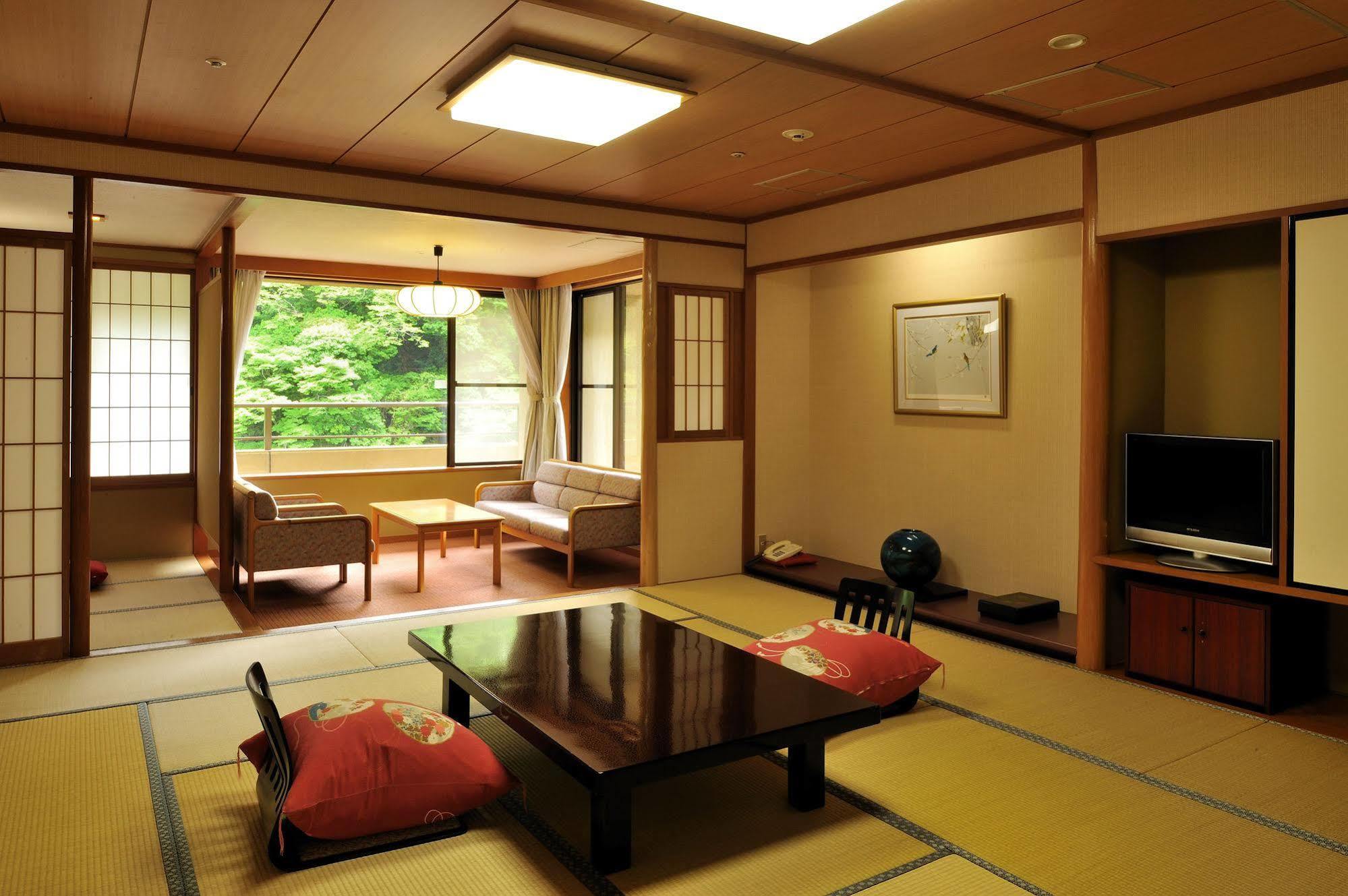 מינאמיוגוני Tsuetate Kanko Hotel Hizenya מראה חיצוני תמונה